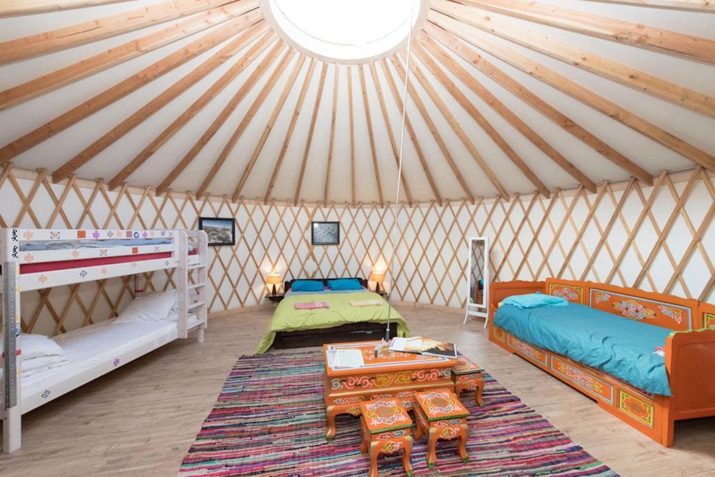 Eco-Hotel Et Yourtes Du Mercantour Гийом Экстерьер фото